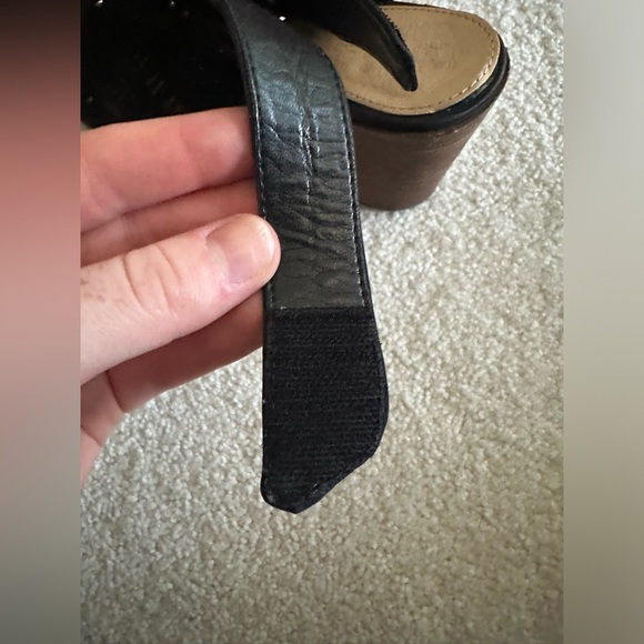 Vince Camuto Heels - Picture 3 of 5